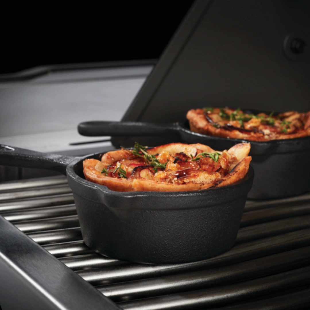 CAST-IRON-DESSERT-COOKER-Lifestyle-1-1.webp