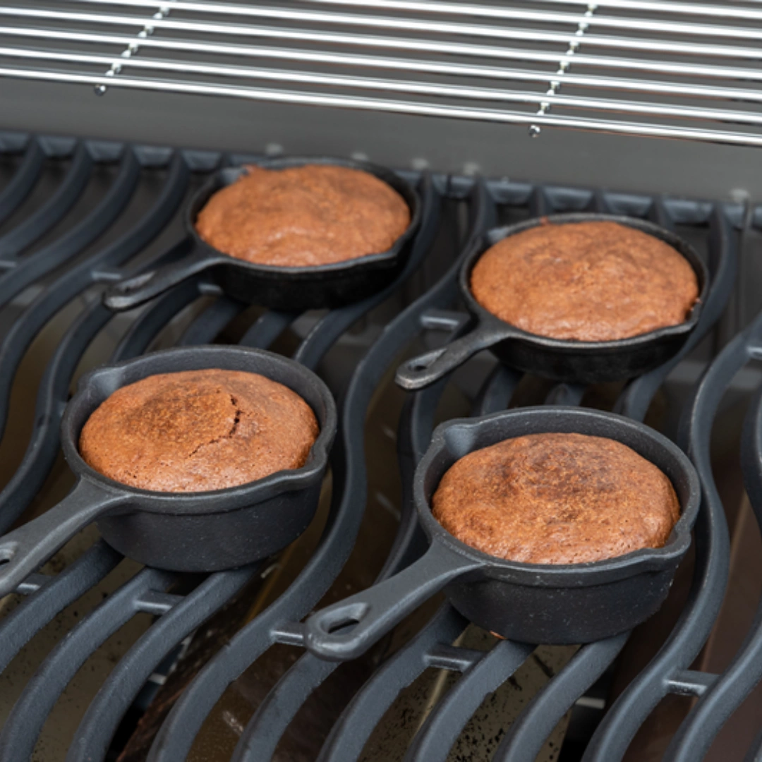 CAST-IRON-DESSERT-COOKER-Lifestyle-3-1.webp