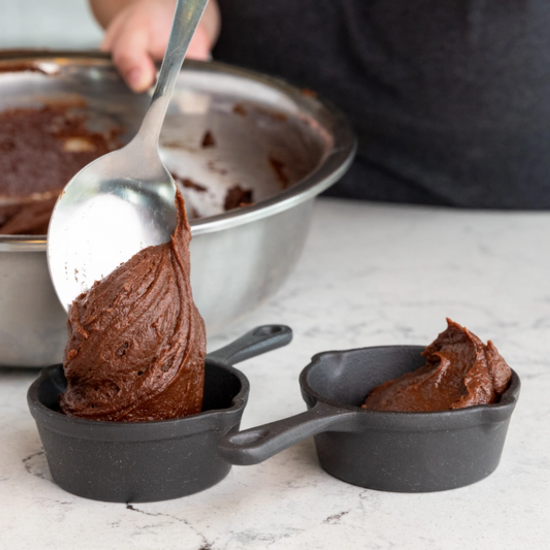 CAST-IRON-DESSERT-COOKER-Lifestyle-4-1.webp