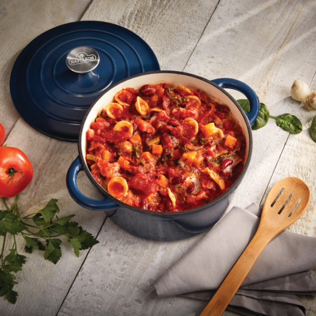 Cast-Iron-Round-Casserole-Dish-4-5QT-Lifestyle-2-1.webp