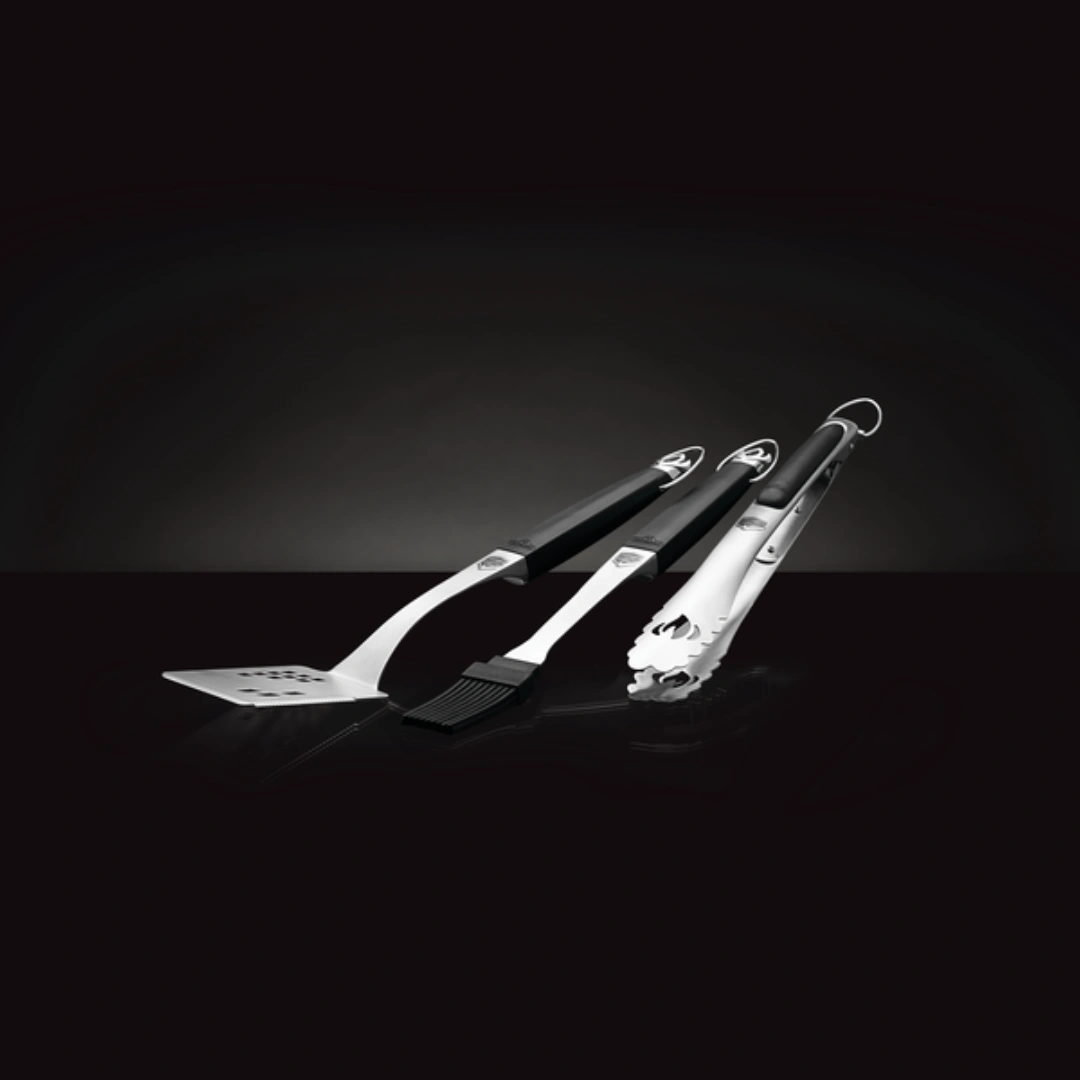 PRESIDENT-S-EDITION-3-PC-TOOLSET-Lifestyle-4-1.webp
