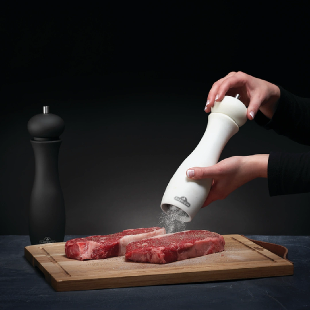 SALT-AND-PEPPER-GRINDER-SET-Lifestyle-2.webp