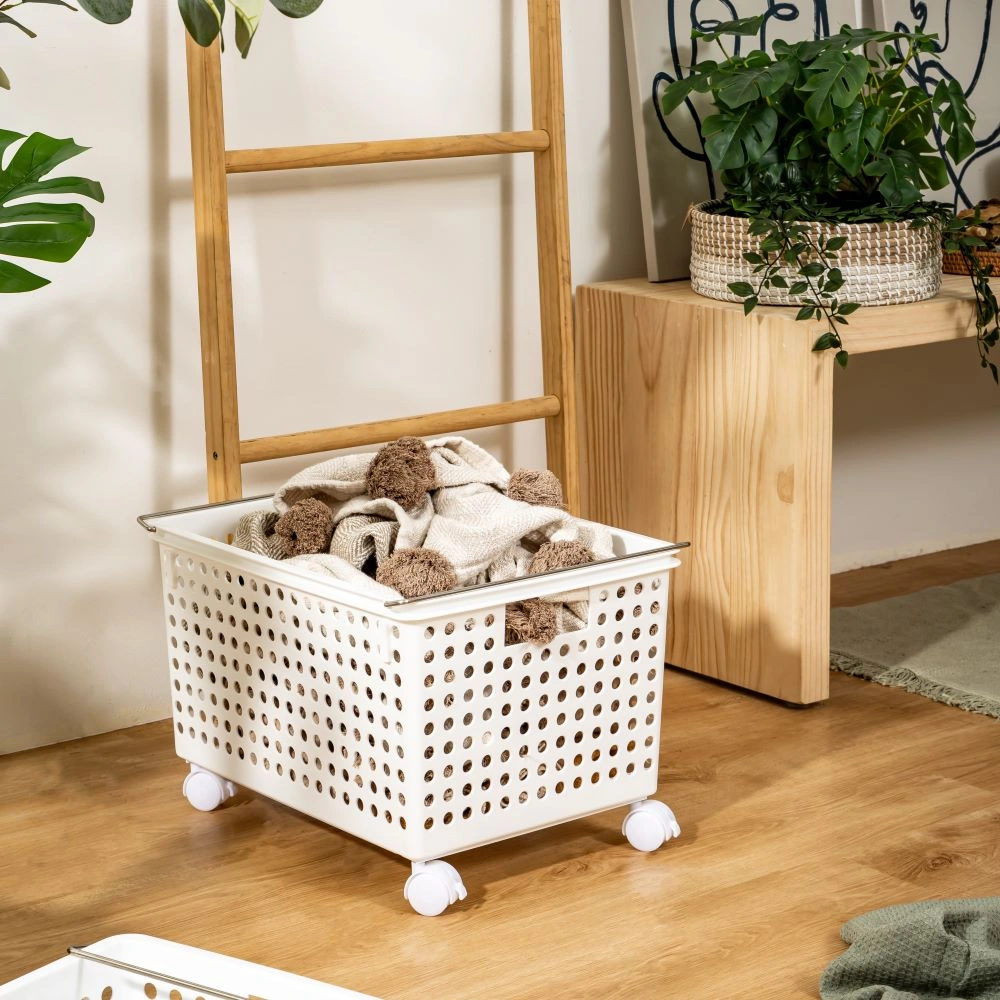 SB-1528-White-3