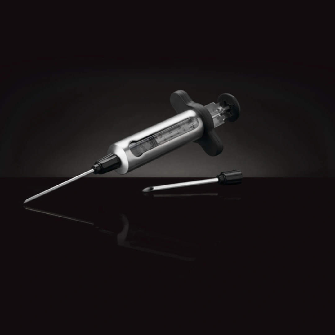 SS-MARINADE-INJECTOR-Lifestyle-4-1.webp